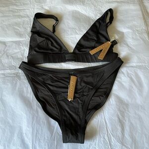 Skims Swim Bikini Set plunge bikini top andmid coverage bottom size L color onyx